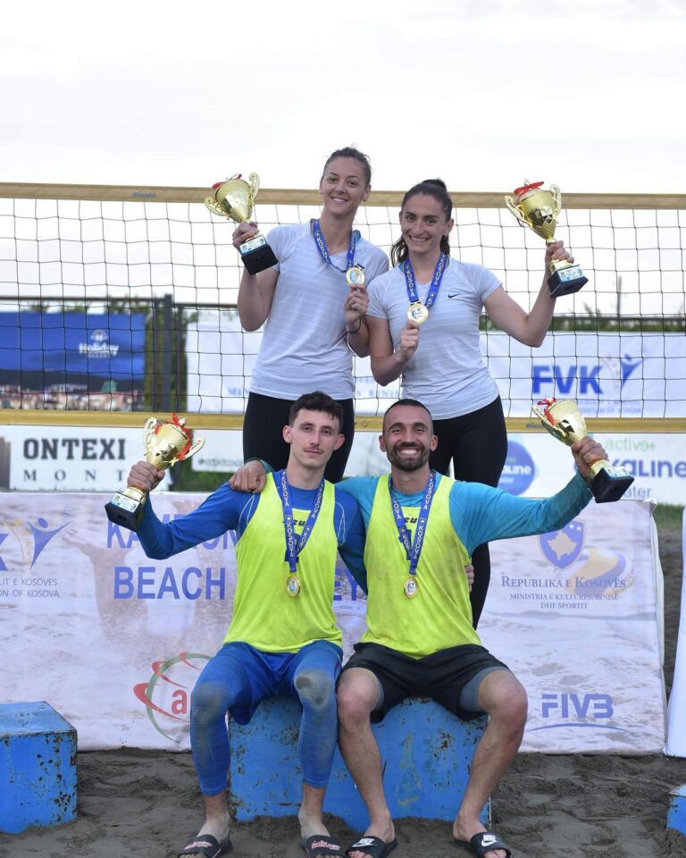 Dhuratë Sylejmani/Valmira Ramadani dhe Fatlum Hajrizi/Erion Ramadani triumfojnë në kampionatin e Beach Volley
