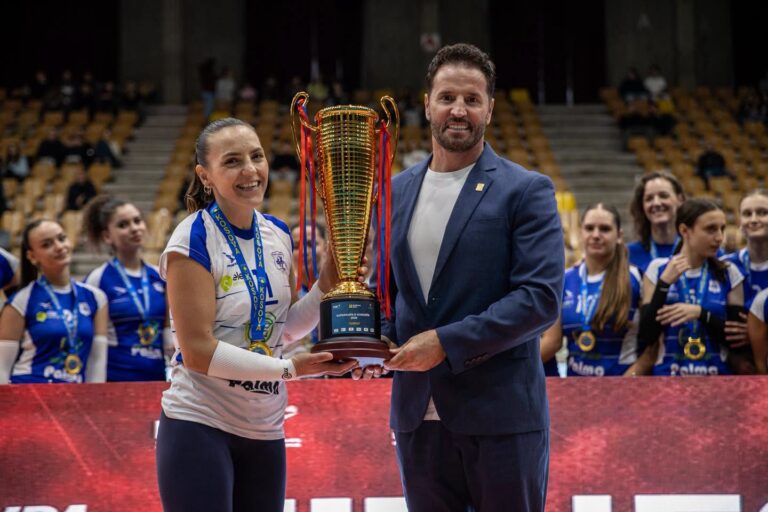 DRITA E FITON SUPERKUPËN TE VAJZAT
